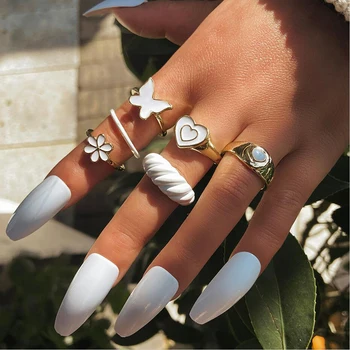 Ретро 6шт Комплект пръстени с бяла пеперуда и цвете за жени, Метална боя покритие, Творческа Пръстен със сърце в стил INS, мода декорация