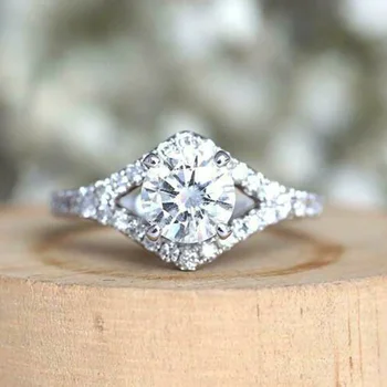 Huitan Пенливи пръстен с кубическим цирконием; Сватбени и Годежни луксозни дамски пръстени; Съвременен модерен дизайн; Сребърен цвят; Новост 2024 г.; бижута